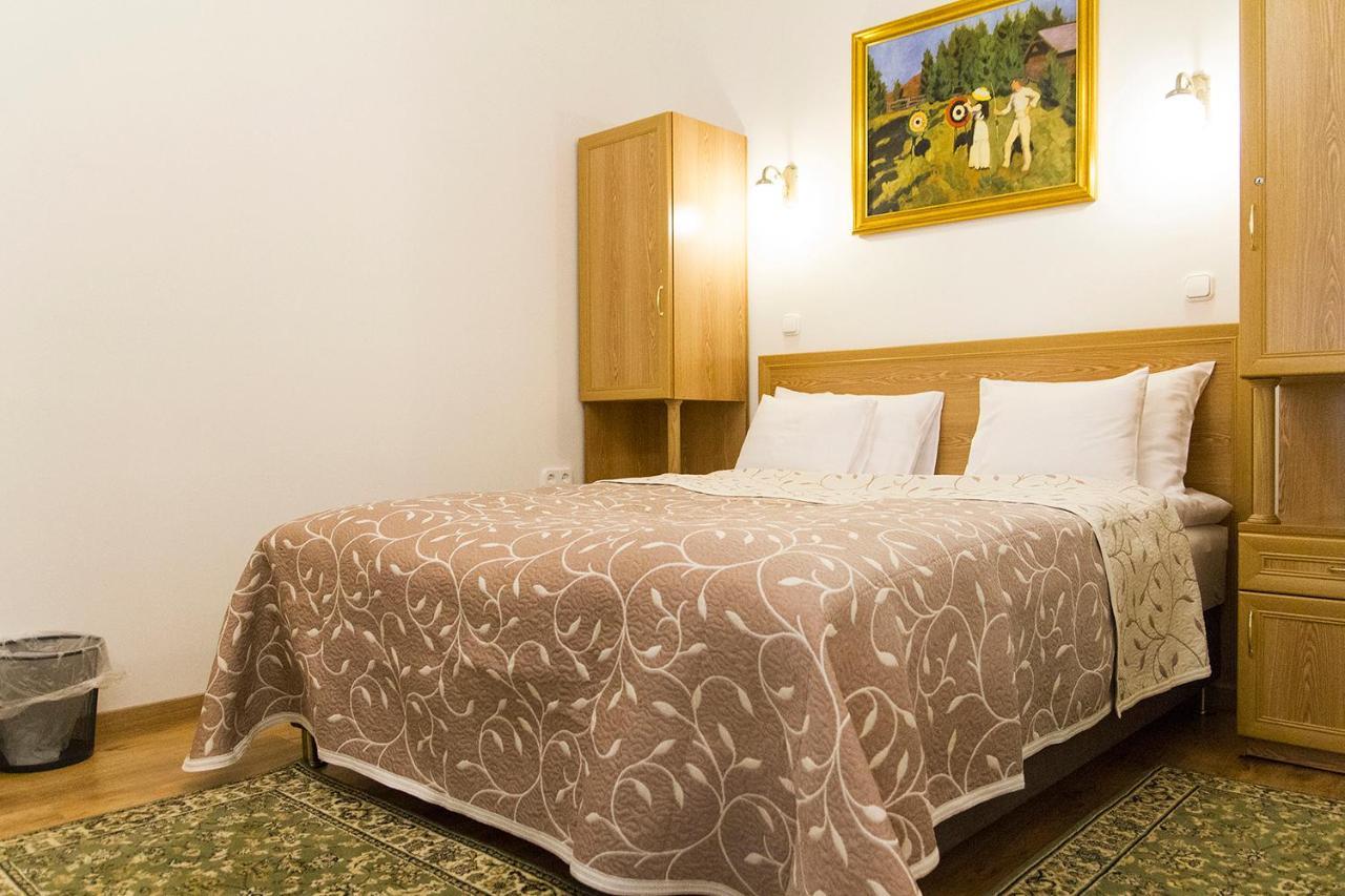 Authentic Akacfa Apartment Budapest Bagian luar foto